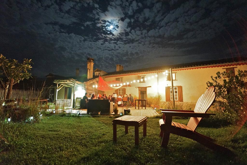 Logis Hotel Restaurant La Barguillere Saint-Pierre-de-Rivière Eksteriør billede