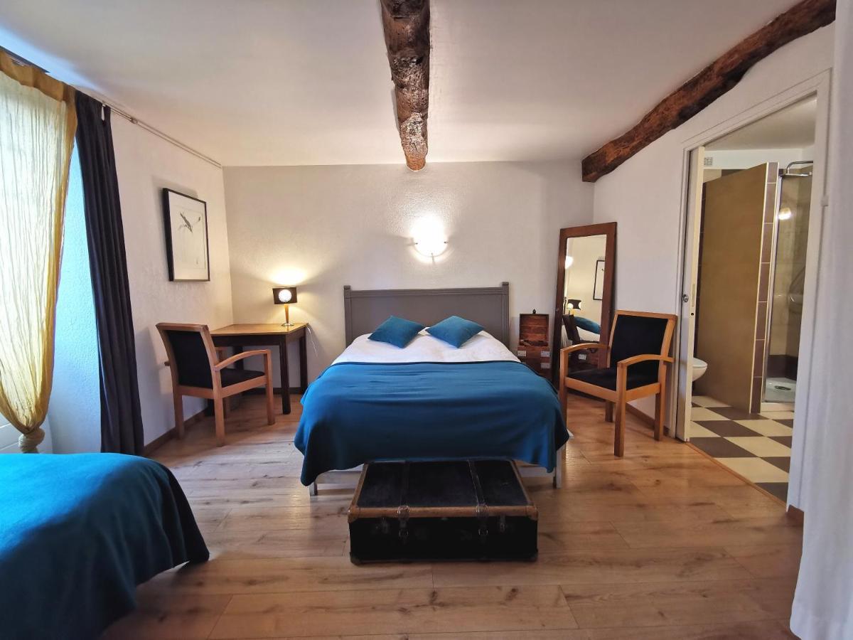 Logis Hotel Restaurant La Barguillere Saint-Pierre-de-Rivière Eksteriør billede