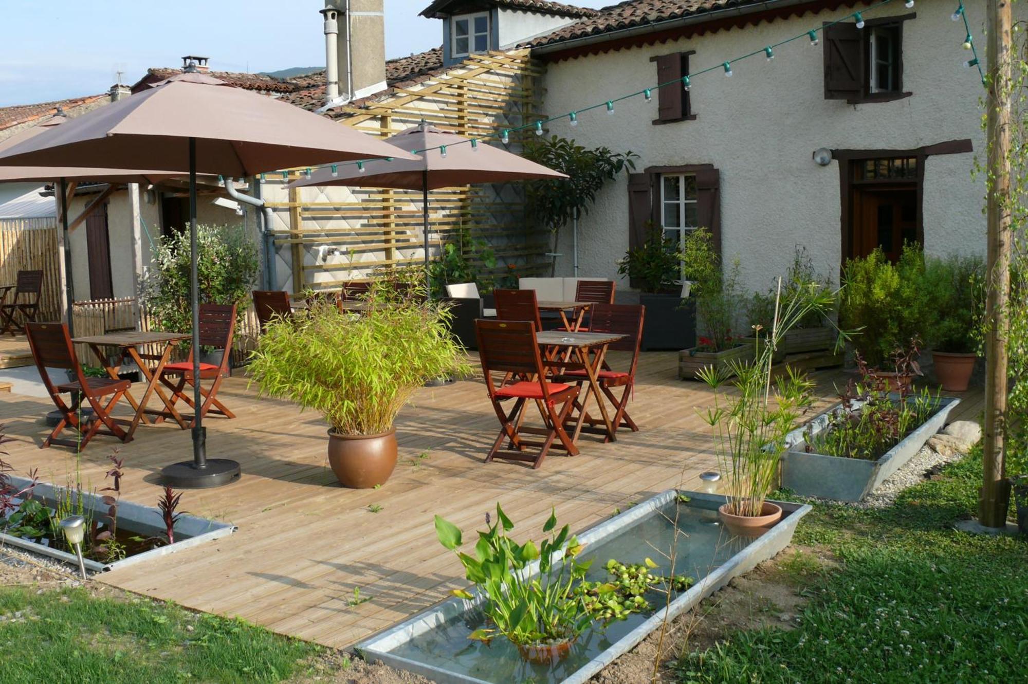 Logis Hotel Restaurant La Barguillere Saint-Pierre-de-Rivière Eksteriør billede