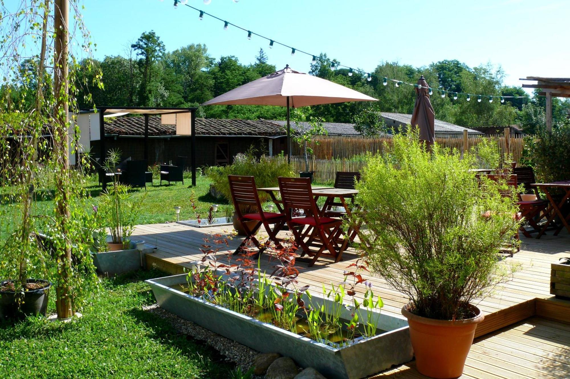 Logis Hotel Restaurant La Barguillere Saint-Pierre-de-Rivière Eksteriør billede