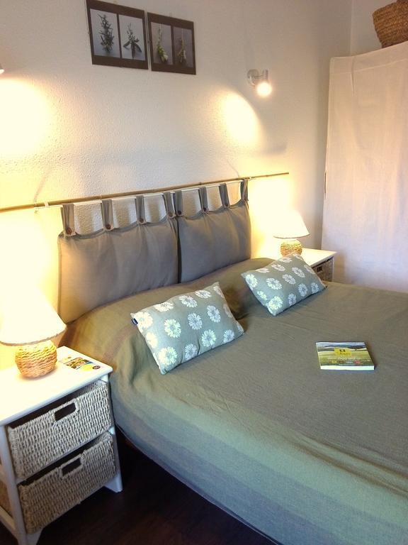 Logis Hotel Restaurant La Barguillere Saint-Pierre-de-Rivière Eksteriør billede