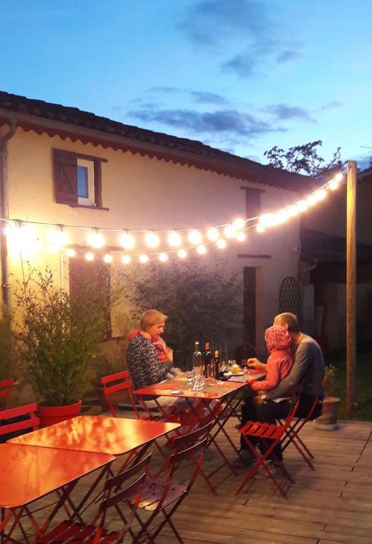 Logis Hotel Restaurant La Barguillere Saint-Pierre-de-Rivière Eksteriør billede